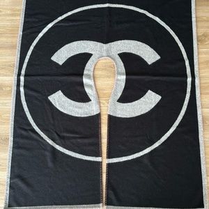 CHANEL (Brand New) REVERSABLE SHAWL/BLANKET